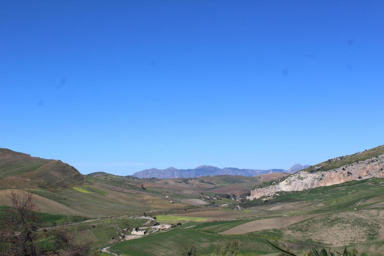 Ponte Calatrasi Agriturismo Roccamena Buitenkant foto