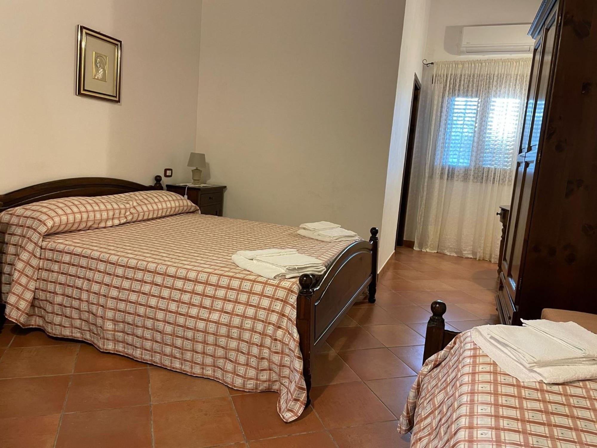 Ponte Calatrasi Agriturismo Roccamena Buitenkant foto
